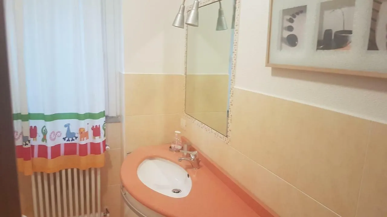 Girasole Apartment Lierna Italy